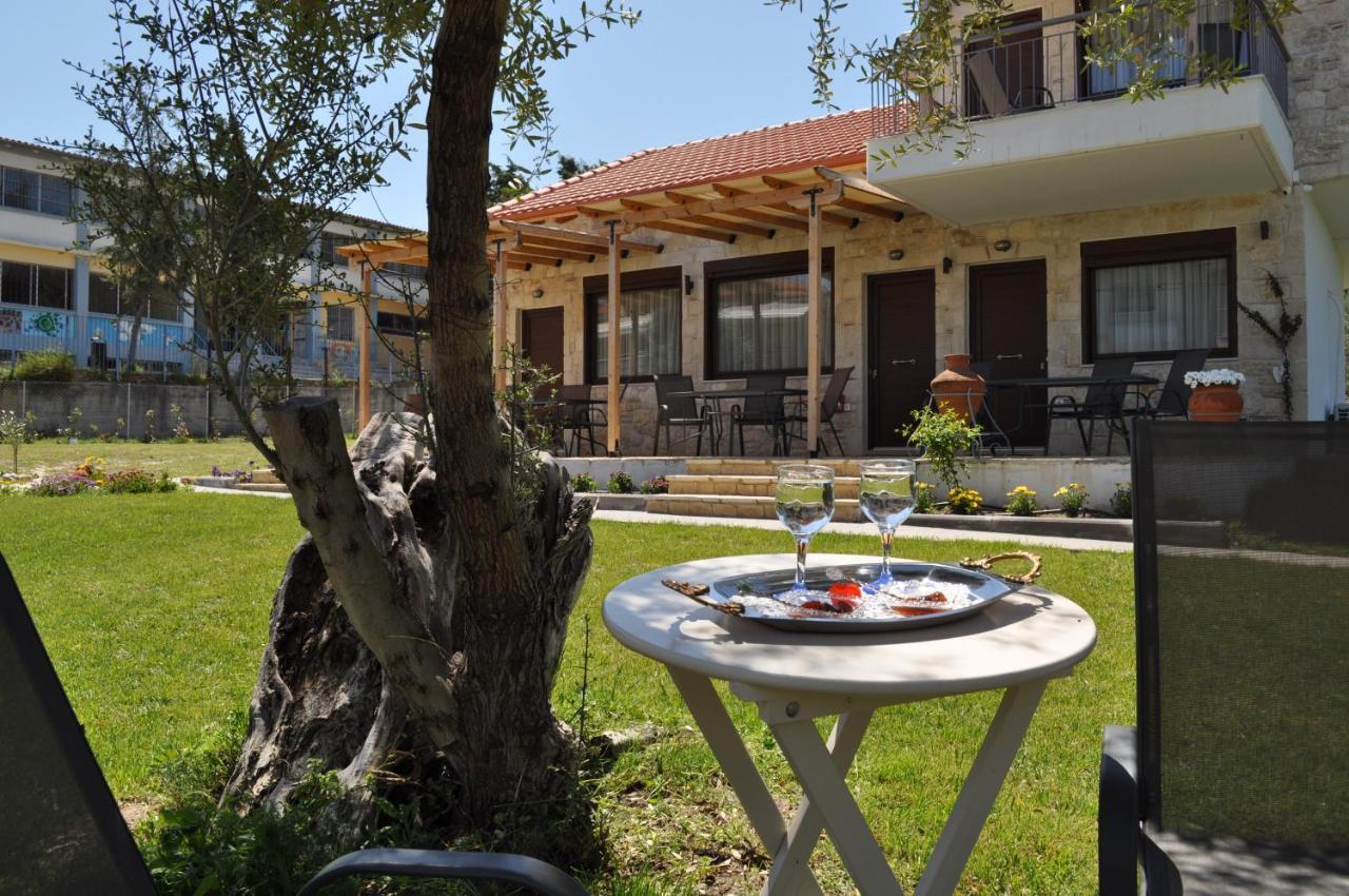 פפקוהורי Agrielia Apartments מראה חיצוני תמונה